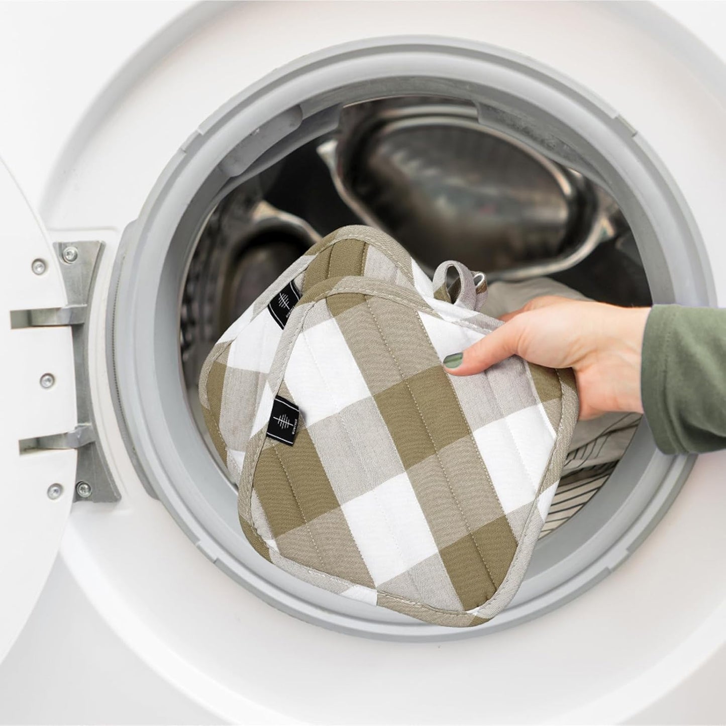 Cotton Pot Holders for Kitchen Heat Resistant Potholder, Hot Pads, Trivet Coaster Non-Slip Potholders Set for Cooking and Baking (2, Light Brown Plaid, Square,8.27 in²)