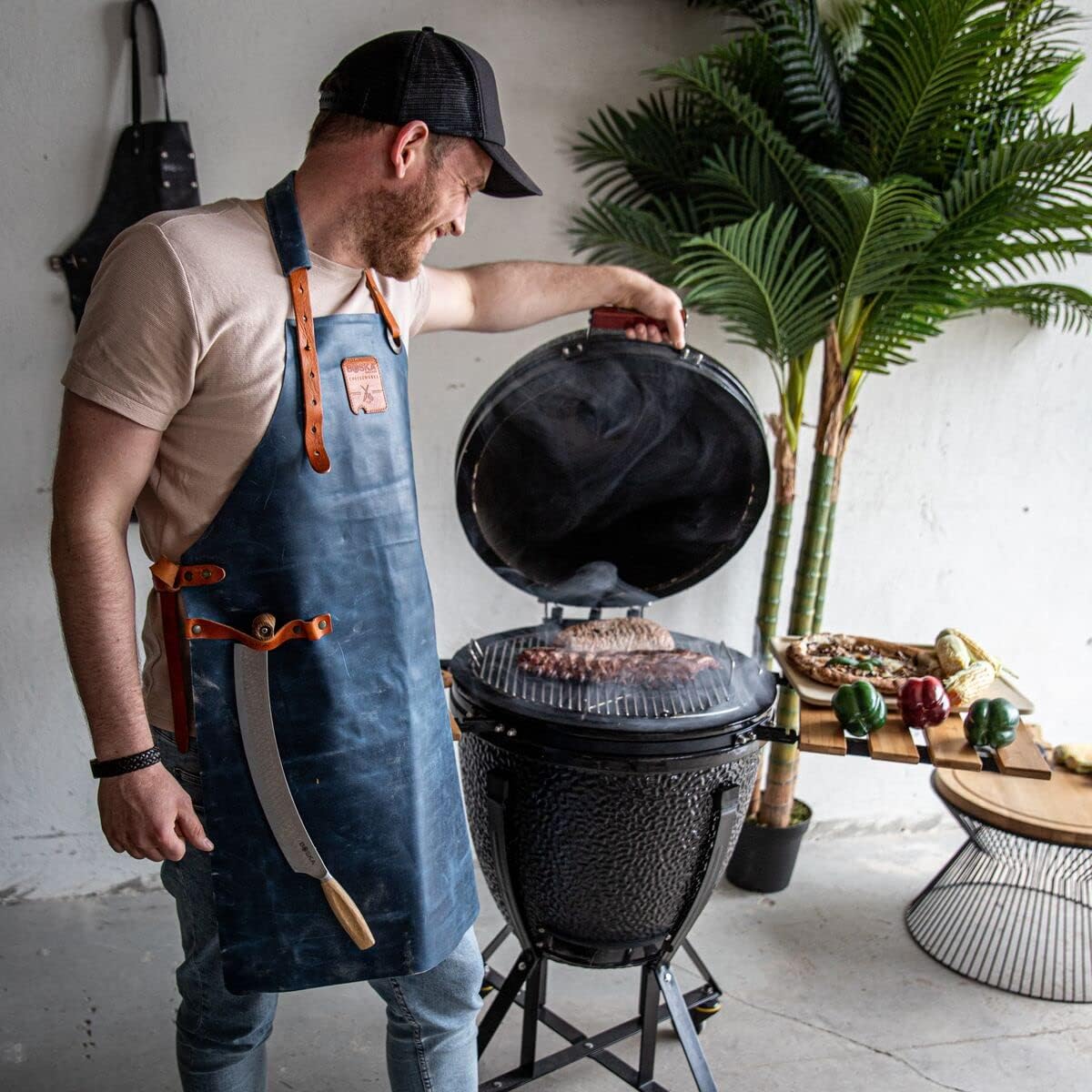 BOSKA Stainless Steel Cheese Knife - For All Types of Cheese Pizza - Multi-Functional Cheese Slicer - Handheld Slicer - Silver Non-Stick Oak Wood - Dishwasher Safe - For Kitchen Cooking