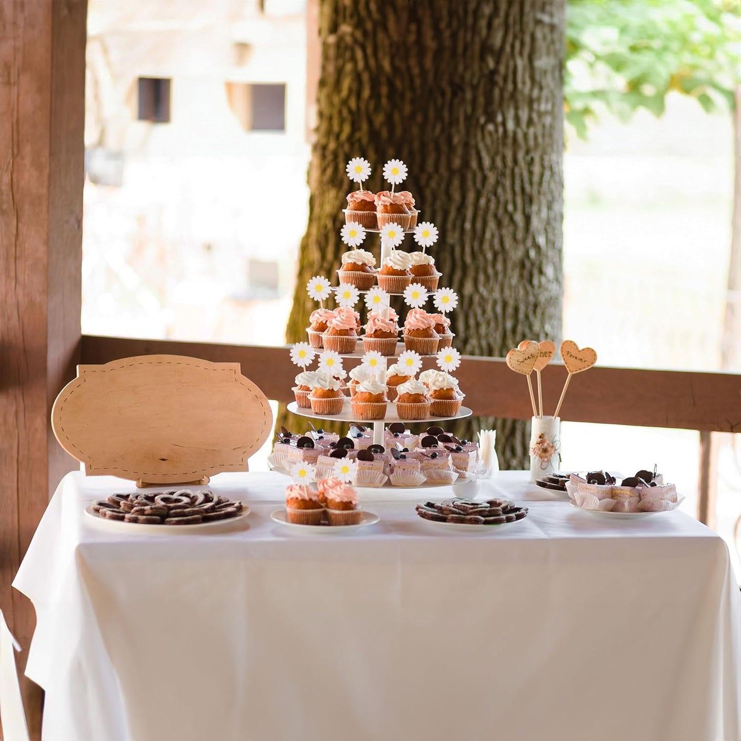 24Pcs Daisy Cupcake Toppers Flower Cake Topper Decorations Daisy Cake Decorations Chrysanthemum Cupcake Toppers Spring Daisy Flower Cake Picks for Birthday Wedding Supplies White