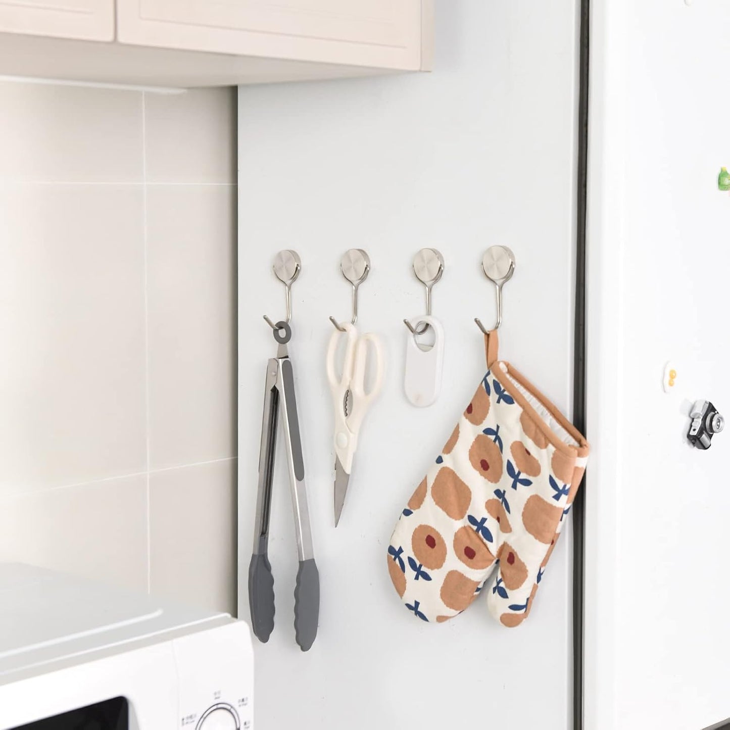 Magnetic Hooks, Heavy Duty 304 Stainless Steel Magnet Hooks for Cruise Refrigerator Grill,Strong Magnet with Hooks for Home Kitchen, Garage Toolbox,4pack （Silver,1.3in-1 40Lbs）