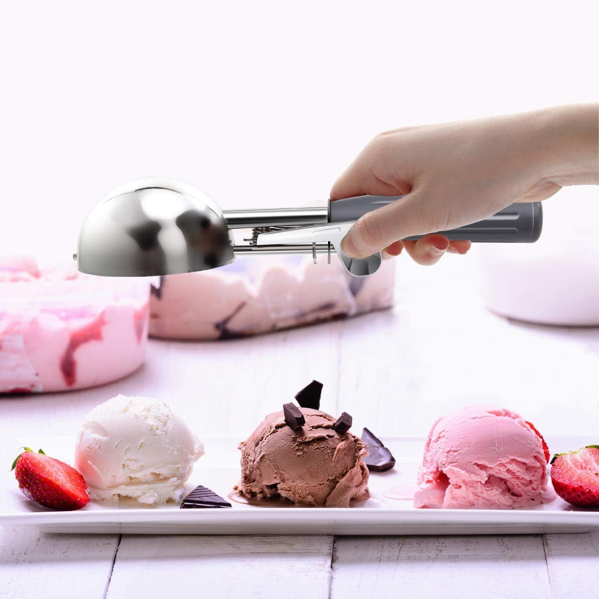 Commercial-Grade Ice Cream Scooper 4 oz, 18/8 Stainless Steel Cookie Scoop with Plastic Handle, Portion Control Disher Scoop for Bakeries, Restaurants & Dessert Shops, #8, Grey
