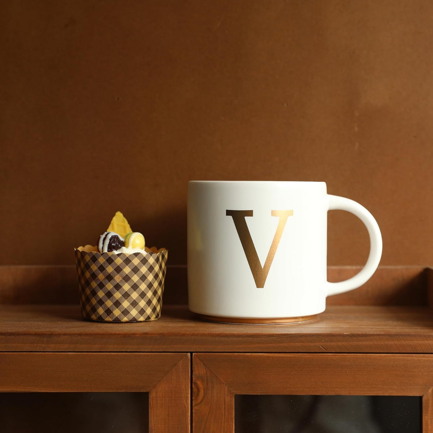 COLLECTIVE HOME - Monogram Ceramic Mugs, 15 oz Golden Initial Coffee Cups, Elegant Alphabet Tea Mugs, Elegant Personalized Mug with Gift Box, Unique Mug with Double Side Capital Letter (V)