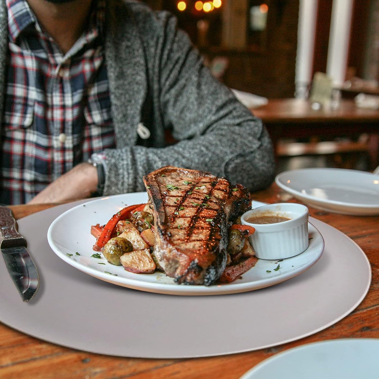 4 in 1, KooMall Trivets for Hot Dishes Pots and Pans & Multi-Purpose Microwave Mat, Silicone Hot Pads for Kitchen Counter, Quartz Countertop Hot Plates Protectors, Heat Resistant, Gray 12'' 10'' 7''