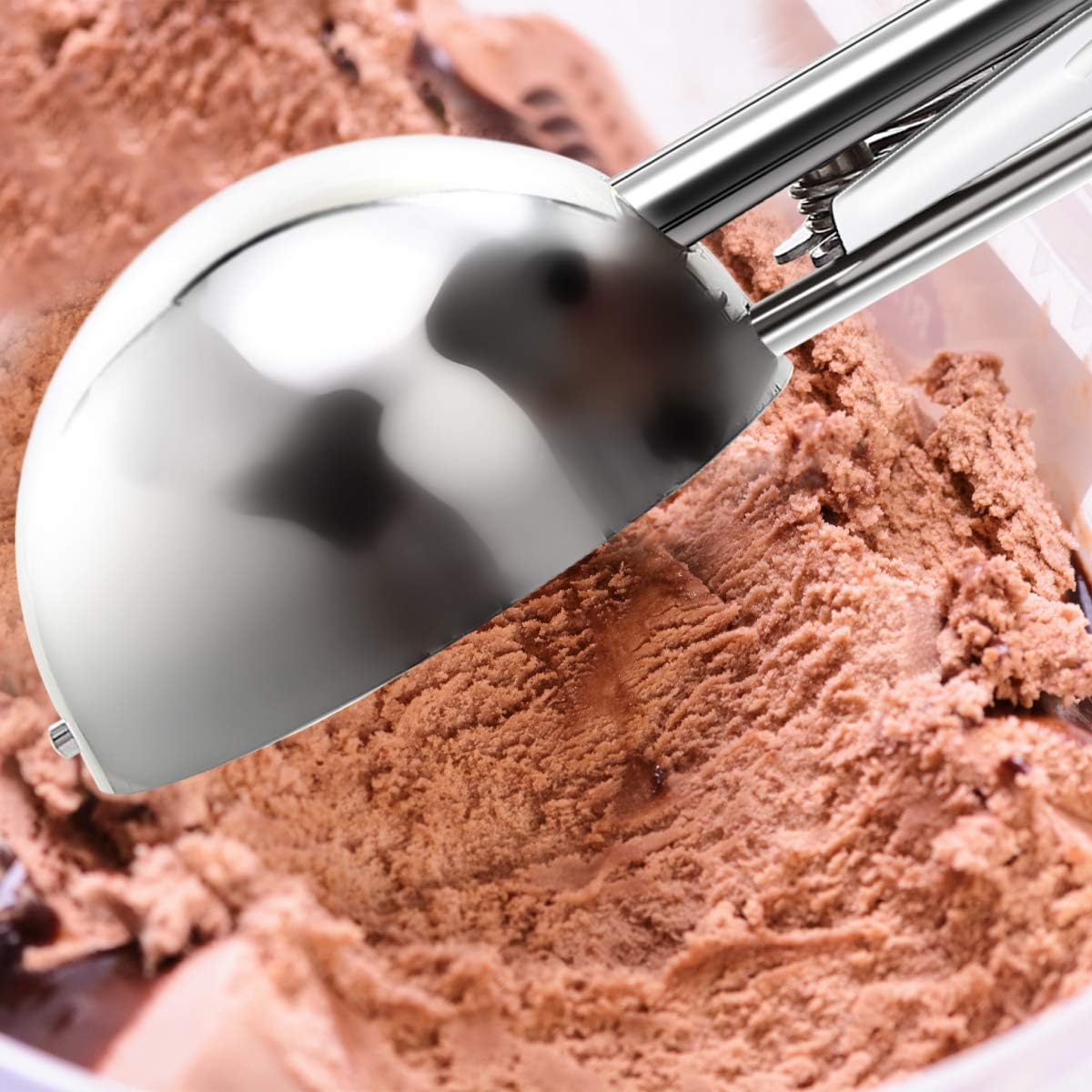 Commercial-Grade Ice Cream Scooper 3.25 oz, 18/8 Stainless Steel Cookie Scoop with Plastic Handle, Portion Control Disher Scoop for Bakeries, Restaurants & Dessert Shops, #10, Ivory