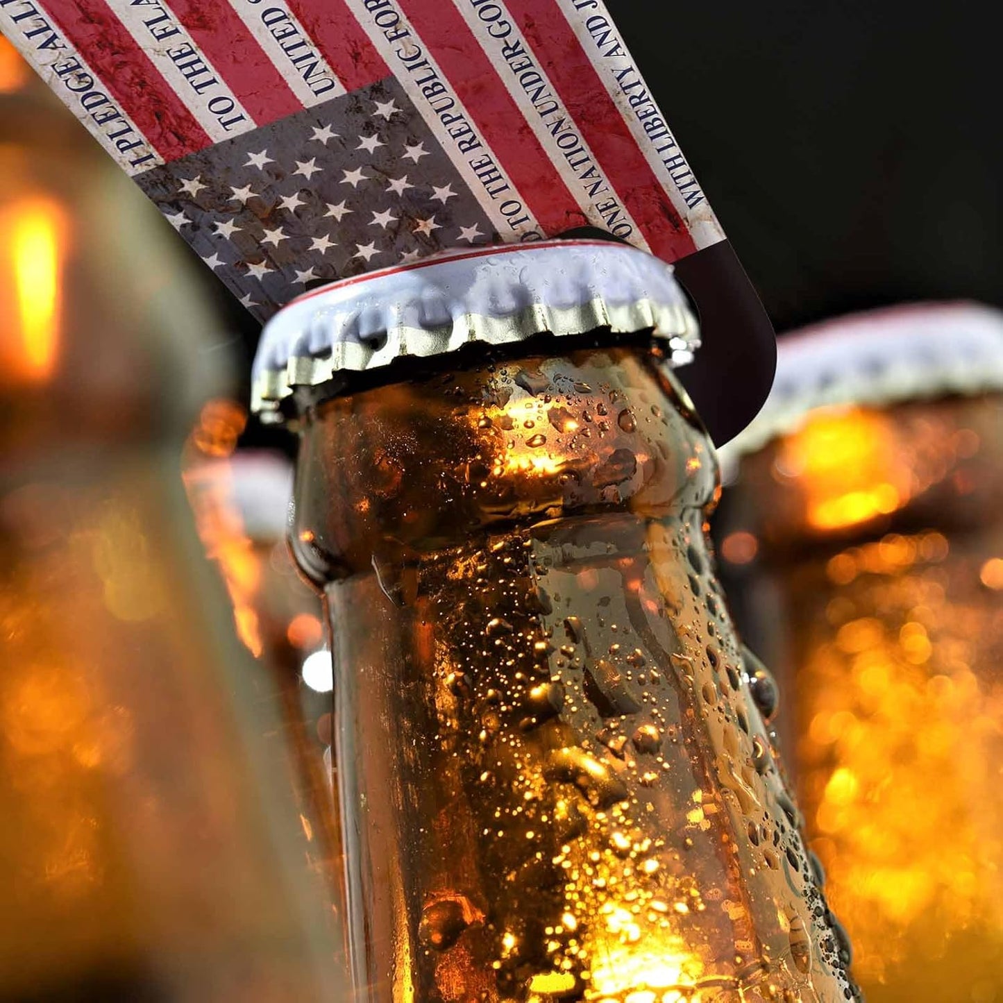 Usa Flag Stainless Steel Bottle Opener Pledge of Allegiance Written on A Weathered United States of America Flag Flat Beer Bottle Opener Keychain for Home Kitchen Bar Restaurant Party Gift