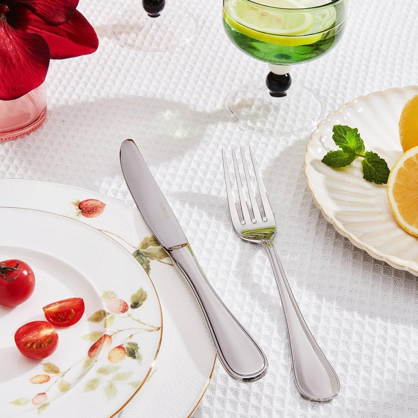 KINGSTONE 30 Piece Teardrop Silverware Set for 6, 18/10 Stainless Steel Flatware Set, Modern Design Cutlery Set for Home/Hotel/Wedding,Mirror Polished and Dishwasher Safe