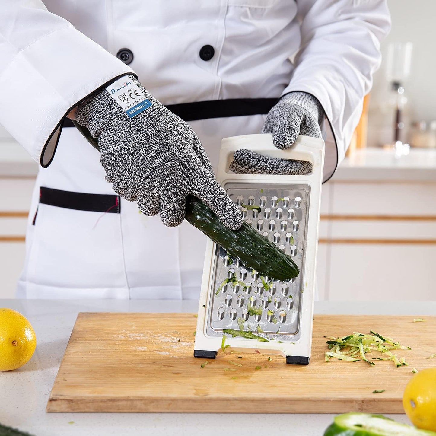 Dowellife 3 Pairs Cut Resistant Gloves Food Grade Level 5 Protection, Safety Kitchen Cuts Gloves for Mandolin Slicing, Fish Fillet, Oyster Shucking, Meat Cutting and Wood Carving (Black Gray, Large)