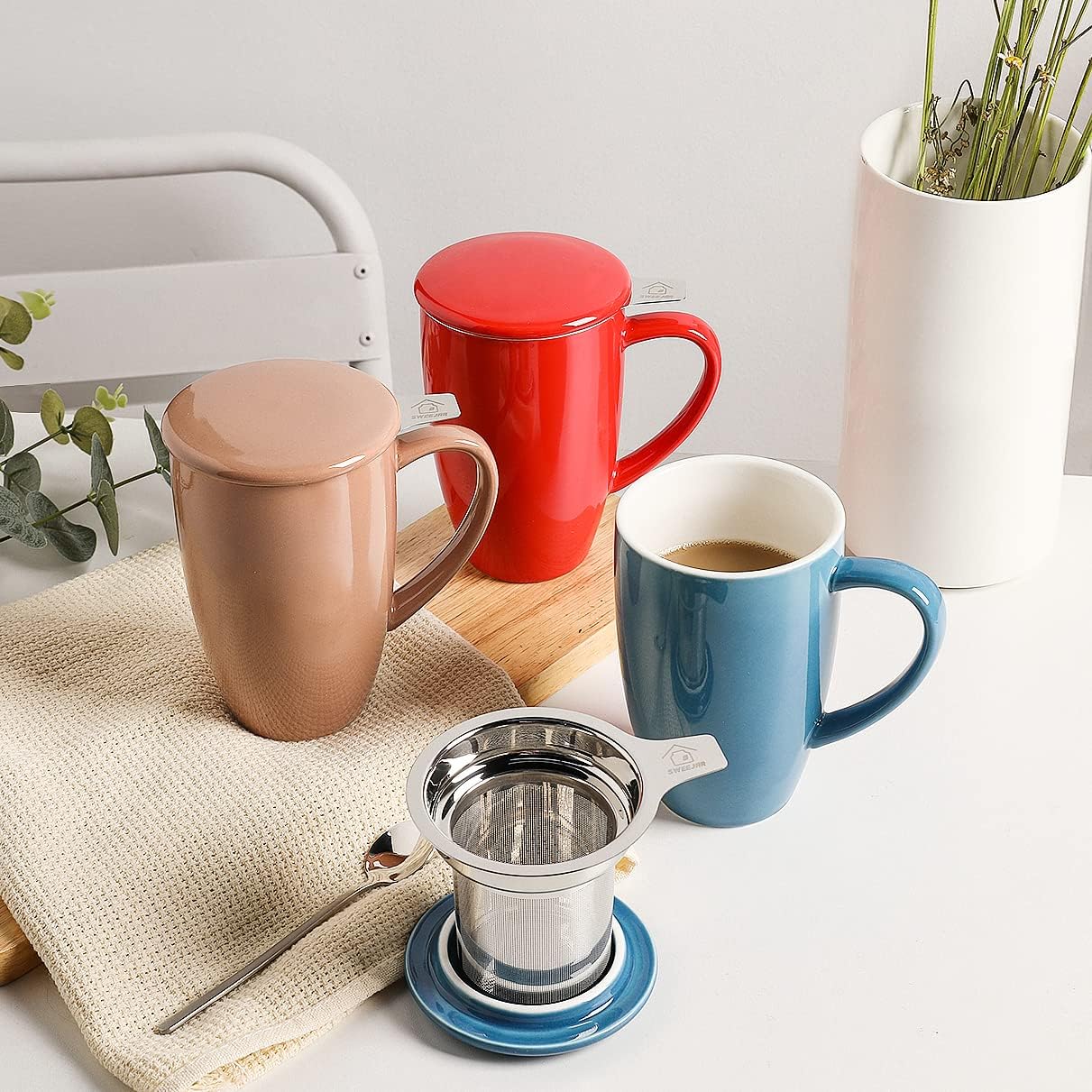 Sweejar Porcelain Tea Infuser Mug with Lid, 16 oz Teacup with Strainers for Loose Leaf Tea, Microwave and Dishwasher Safe Coffee Mug(Fog blue)