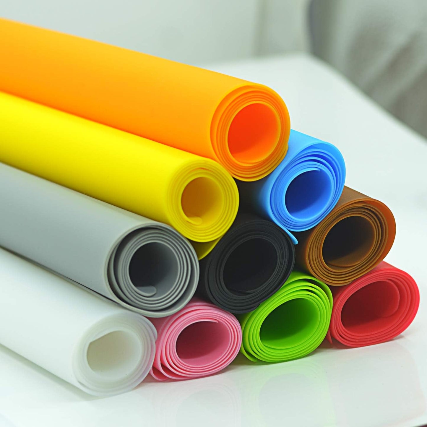 Silicone Placemats, Food-Grade Non-Slip Waterproof, Dining, Stain Resistant, Countertop Protector, Kitchen Counter Mat, Heat Resistant, Baking mat Dishwasher Safe (23.6"×15.7"-2pack, Translucent)