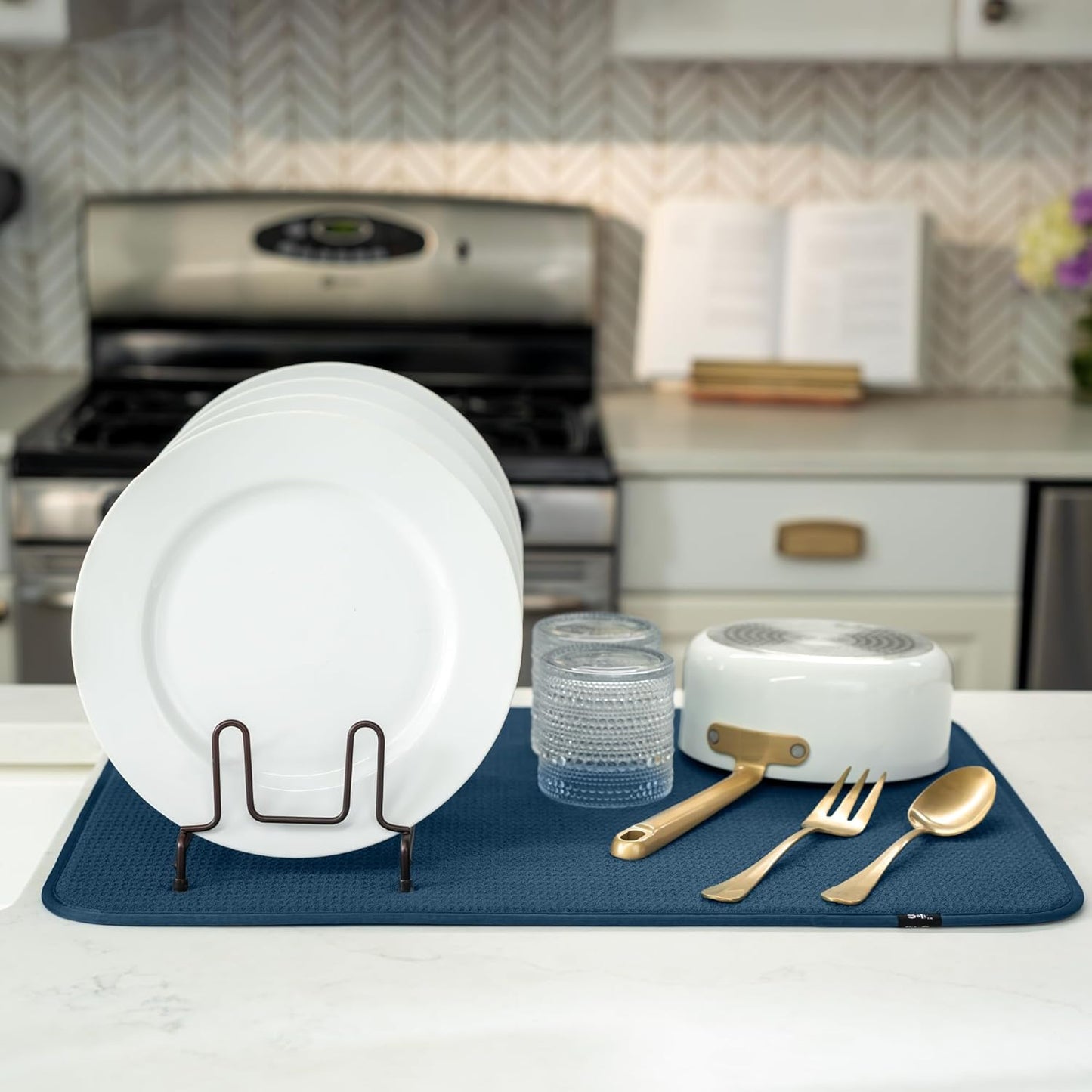 S&T INC. Dish Drying Mat XL, 18” x 24”, Absorbent Microfiber Kitchen Counter Mat, Dish Drying Pad for Dishes, Utensils, Pots and Pans, Extra Large, Navy