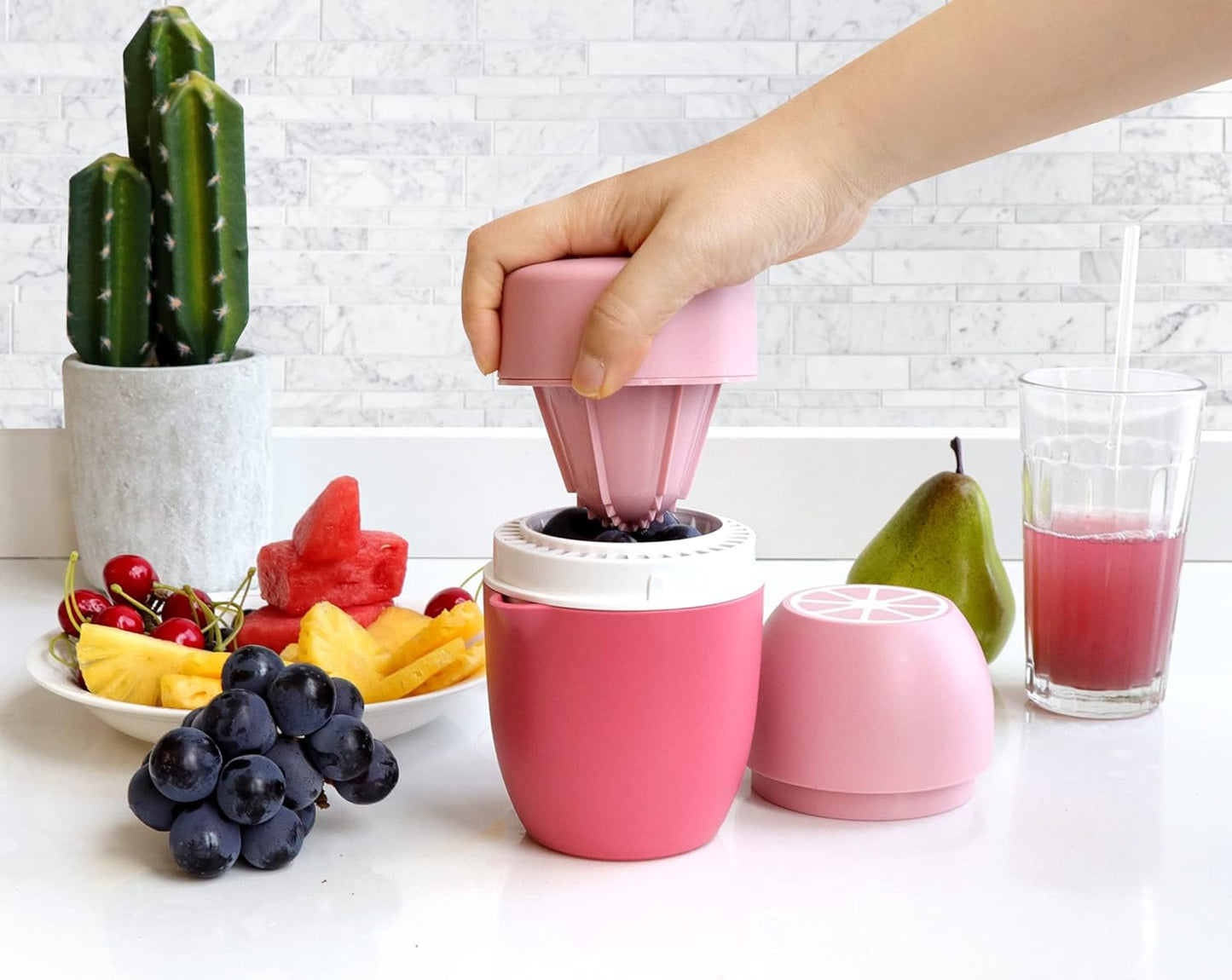 Hand Juicer - Citrus Juicer with Lemon Shape - Hand Lemon Juicer with Two Press Options for Different Fruits (Pink)