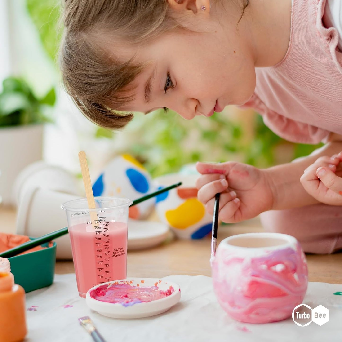 Plastic Measuring Cups 8OZ,200 PACK Disposable Mixing Cups with 200 Mixing Sticks,Paint Graduated Measuring Tumblers for Epoxy Resin, Paint Mixing, Art DIY