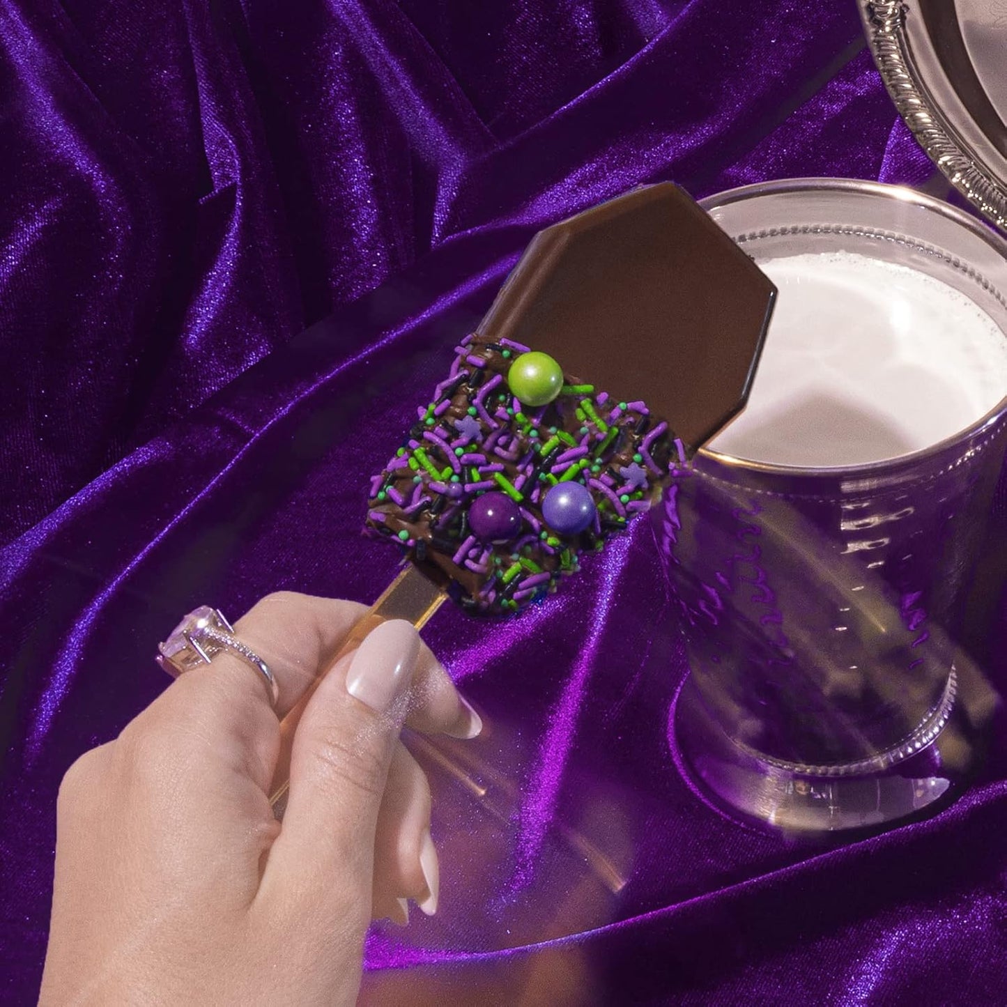 Fancy Sprinkles Limited Edition Halloween Elvira Coffin Cakesicle Mold, 4 Cavities Reusable Silicone, For Baking & Dessert Decorating, Includes 8 Dual-Sided Metallic Acrylic Sticks (10 ¼” x ⅞” x 6 ⅜”)