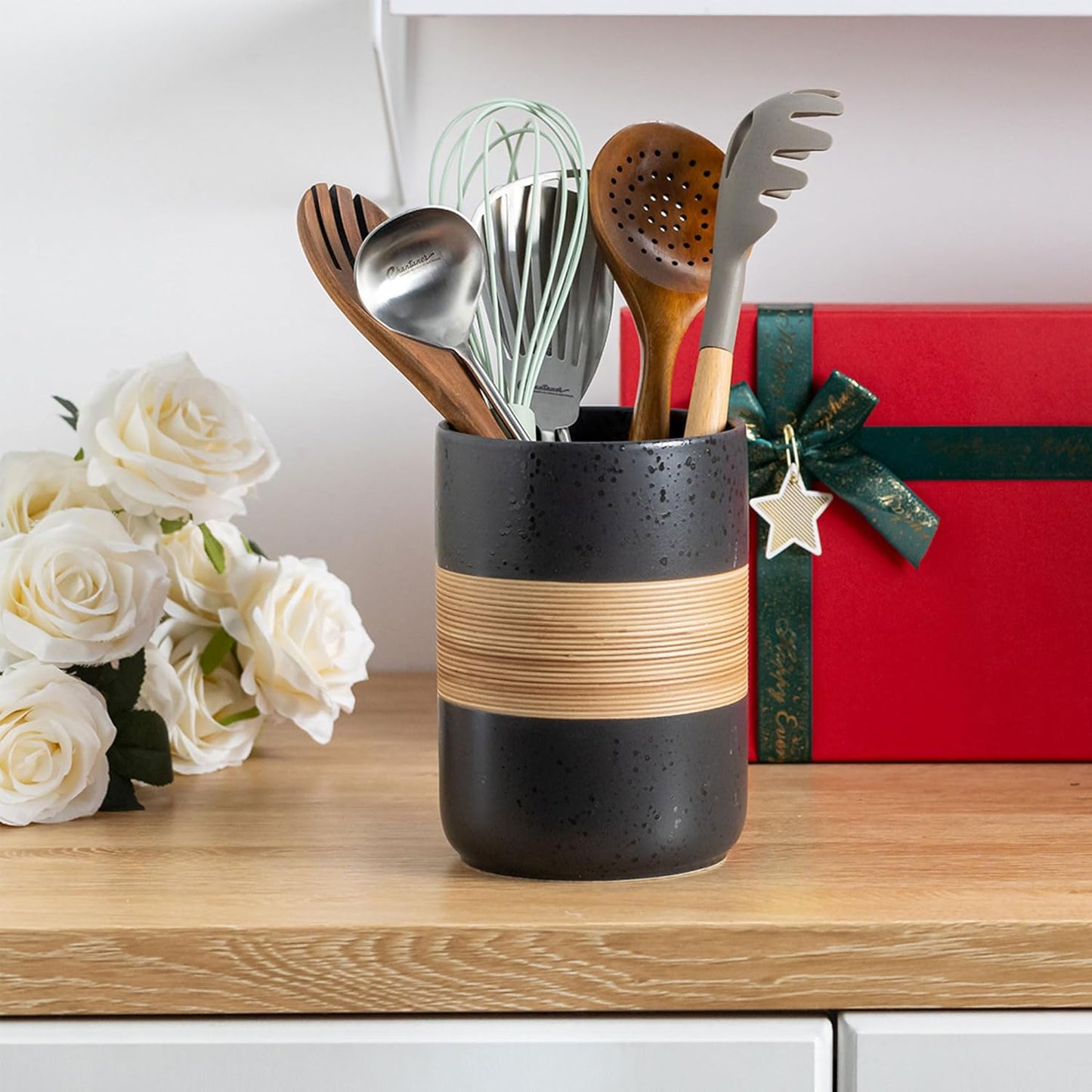 Large Storage Containers with Lids, Ceramic Coffee Container Kitchen Food Storage Jars for Spice Sugar Tea Bag, Stackable Decorative Jars for Counter, Black & 61 fl.oz