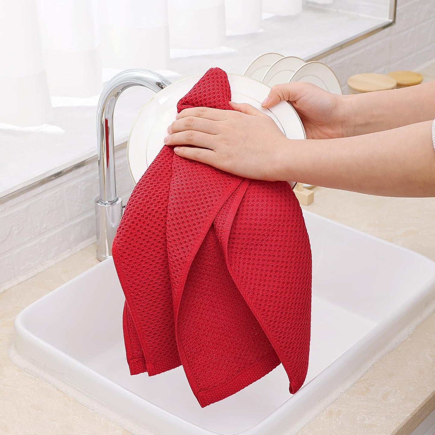 Homaxy 100% Cotton Waffle Weave Kitchen Dish Towels, Ultra Soft Absorbent Quick Drying Cleaning Towel, 13 x 28 Inches, 4-Pack, Red