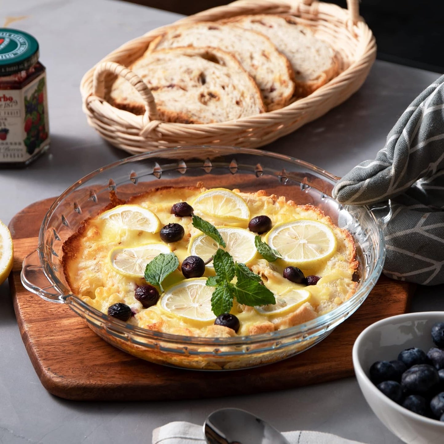 Sweejar 2-pack Glass Pie Pan, 7.5-Inch Round Baking Dish with Non-Stick Coating and Soft Wave Edge for Apple, Pumpkin, and Pot Pies