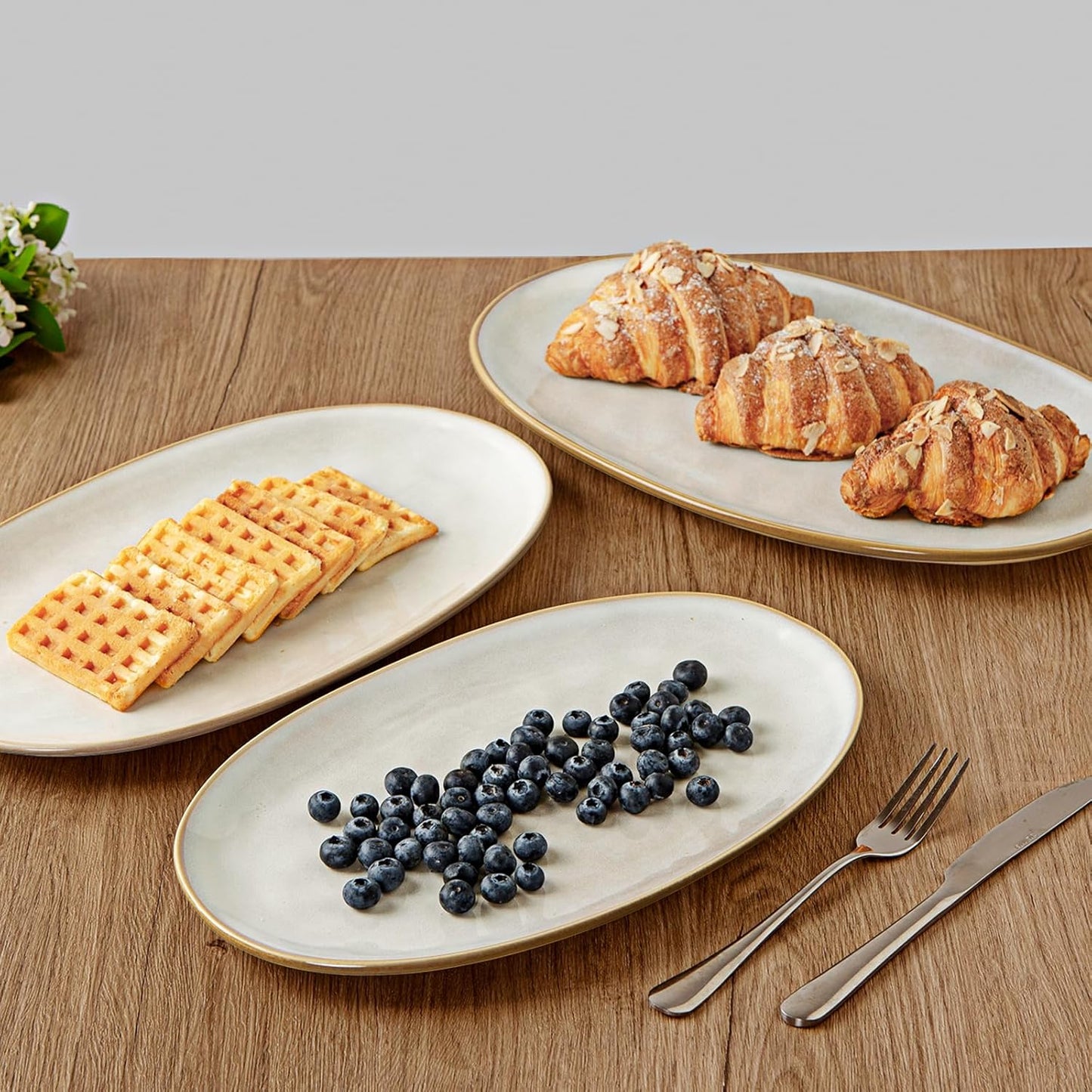 famiware Serving Platter, Oval 15.59/14.3/12.9 inch Serving Dishes for Entertaining, Serving Bowls, Microwave Safe, Stonware Serving Trays for Party, Turkey, Cheese, Ocean Series, Cappuccino White