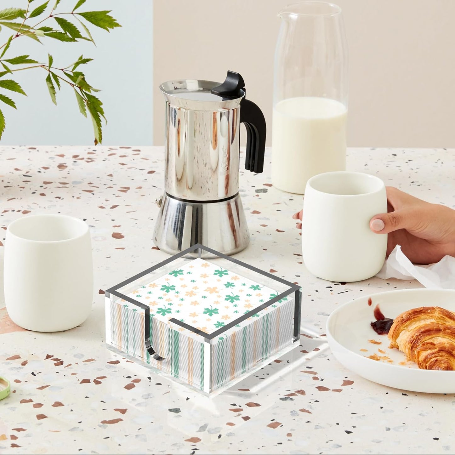 Rubtlamp 1Pcs Acrylic Cocktail Napkin Holder - 0.27Inch Thickness Bathroom Napkins Holder - Square Tissue Dispenser - Luncheon Napkins Holder for Table and Kitchen (Clear, 5.5”X5.5”X2.5”)