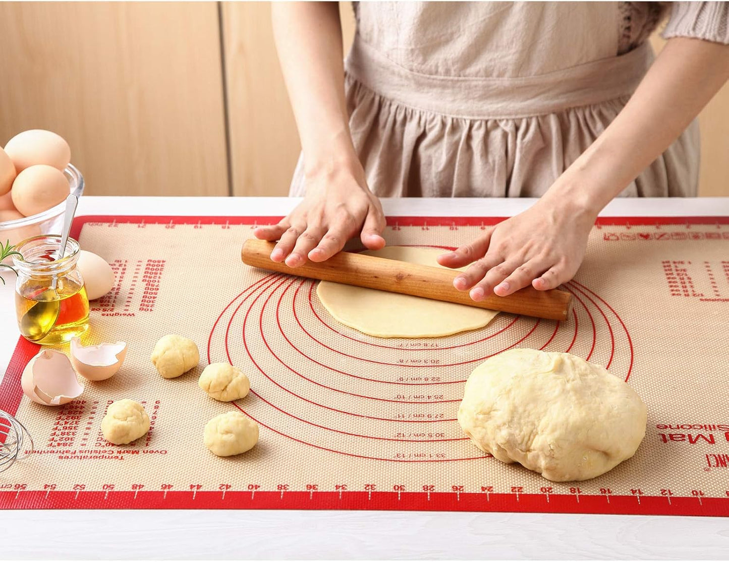 Silicone Baking Mat Set of 6, GUANCI Grade Food Baking mats Non-Stick Reusable Pizza Bakeware Mat for Making Macaroon, Pizza, Cookie, Pastry, Bread, Bun（Red）