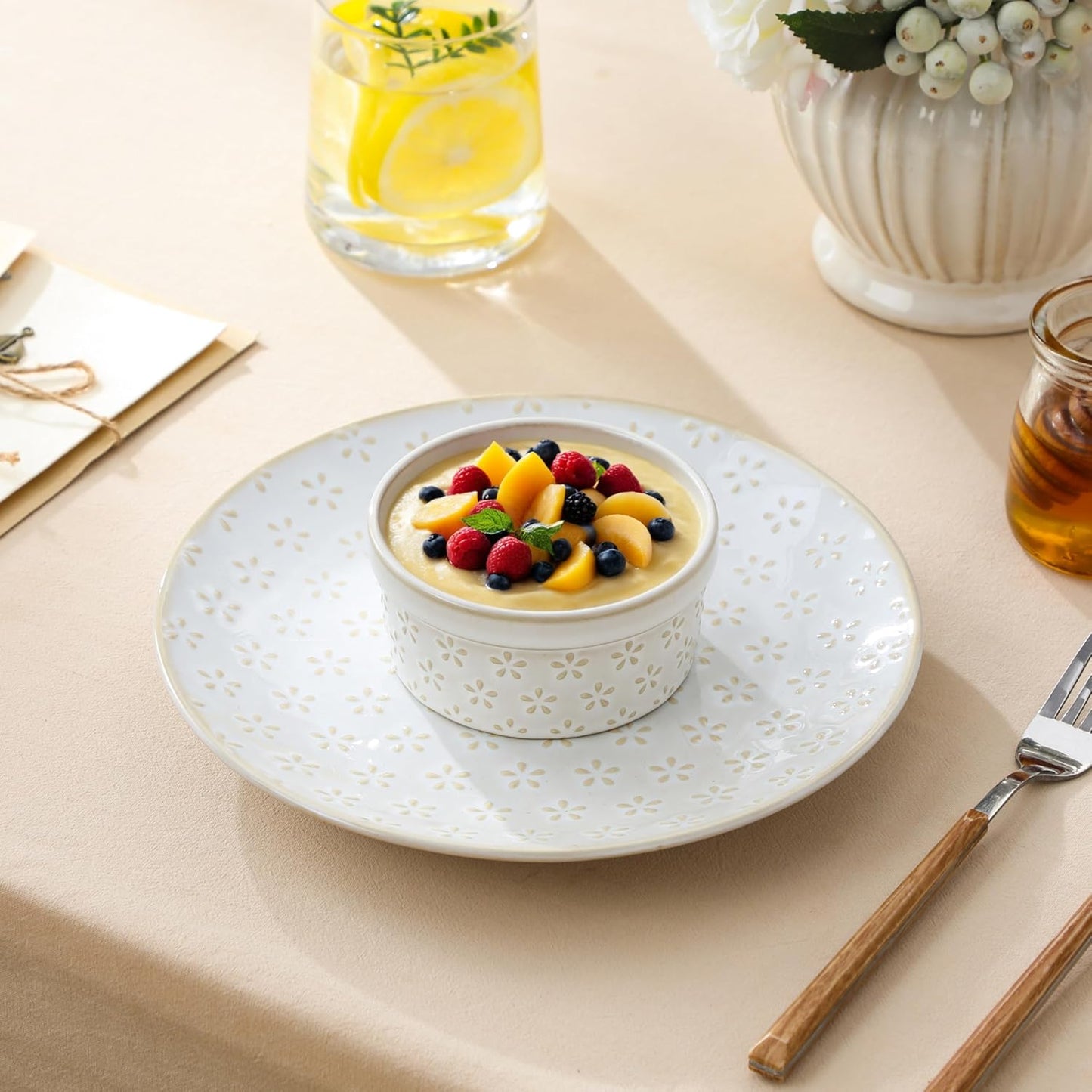 MALACASA Ramekins 4 Oz Oven Safe, Ceramic Creme Brulee Souffle Dishes, Pudding Custard Cups Ramekin For Baking, Small Dipping Sauce Bowls, Set of 4, Microwave and Dishwasher Safe, Arctic White