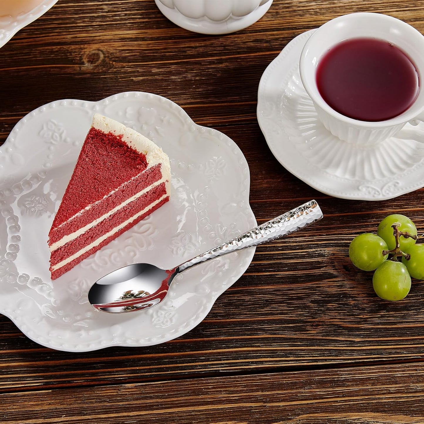 KEAWELL Premium 20/45/65 Piece Louis Hammered Silverware Set with Squared Edge, 18/10 Stainless Steel, Service for 4/8/12, Fine Flatware Set, Dishwasher Safe (65)