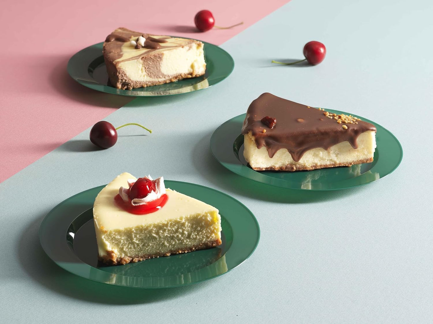 Munfix 100 Green Plastic Plates Set, 50 Pcs 10 Inch Dinner and 50 Pcs 7 Inch Dessert Plates, Elegant Fancy Heavy Duty Disposable Plates for Party, Wedding, Green