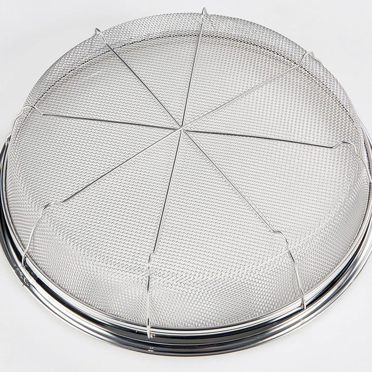 Fine Mesh Strainer for Kitchen, Stainless Steel Colander Bowl for Pasta, Rice, Fruit, Metal Net Baskets with Resting Base - Strain, Drain, Rinse （Diameter 8.67 inch）