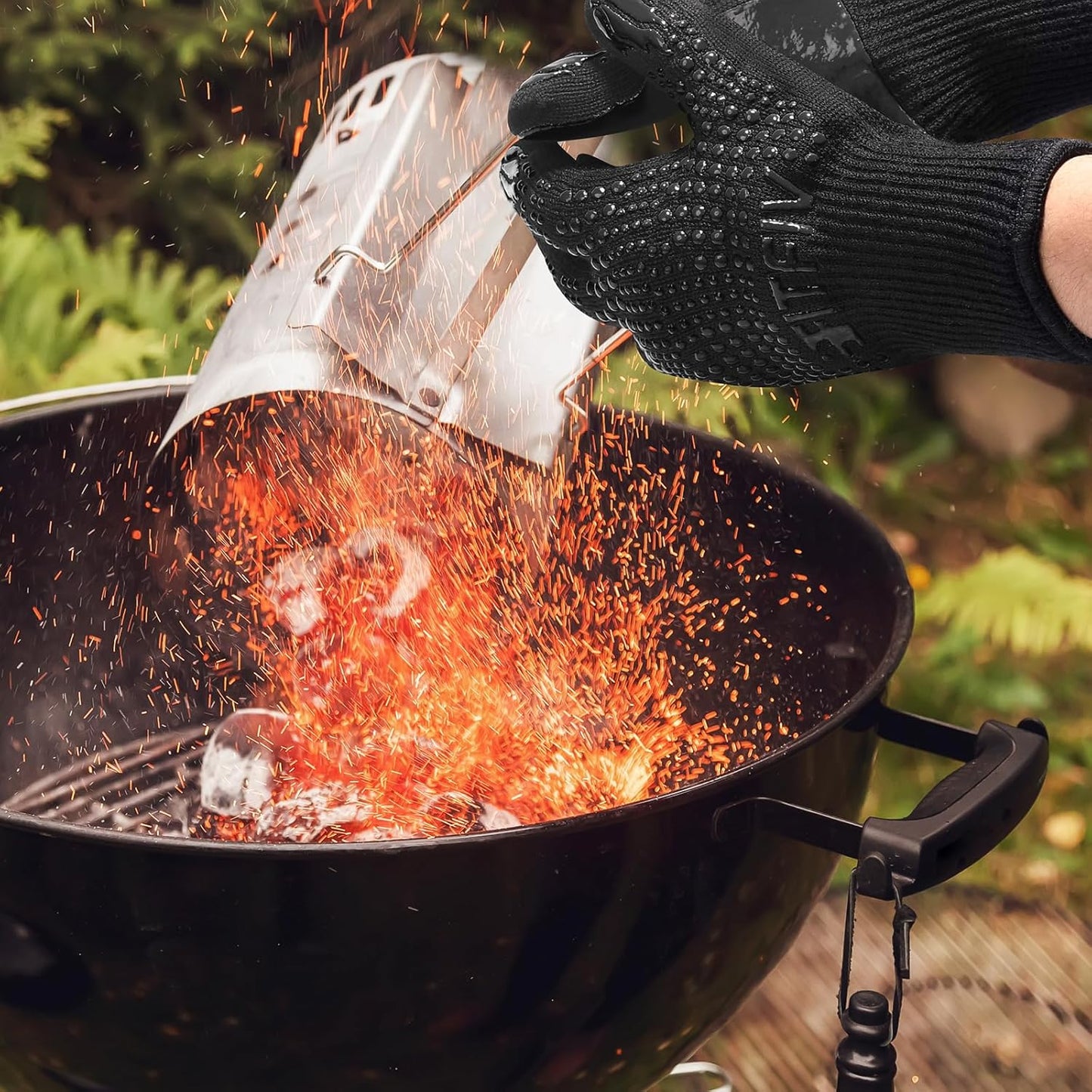 BBQ Gloves, Oven Gloves, 1472°F Extreme Heat Resistant Barbecue Gloves, Silicone Non-Slip Oven Mitts, Kitchen for Cooking, Grilling, and Baking (Black)