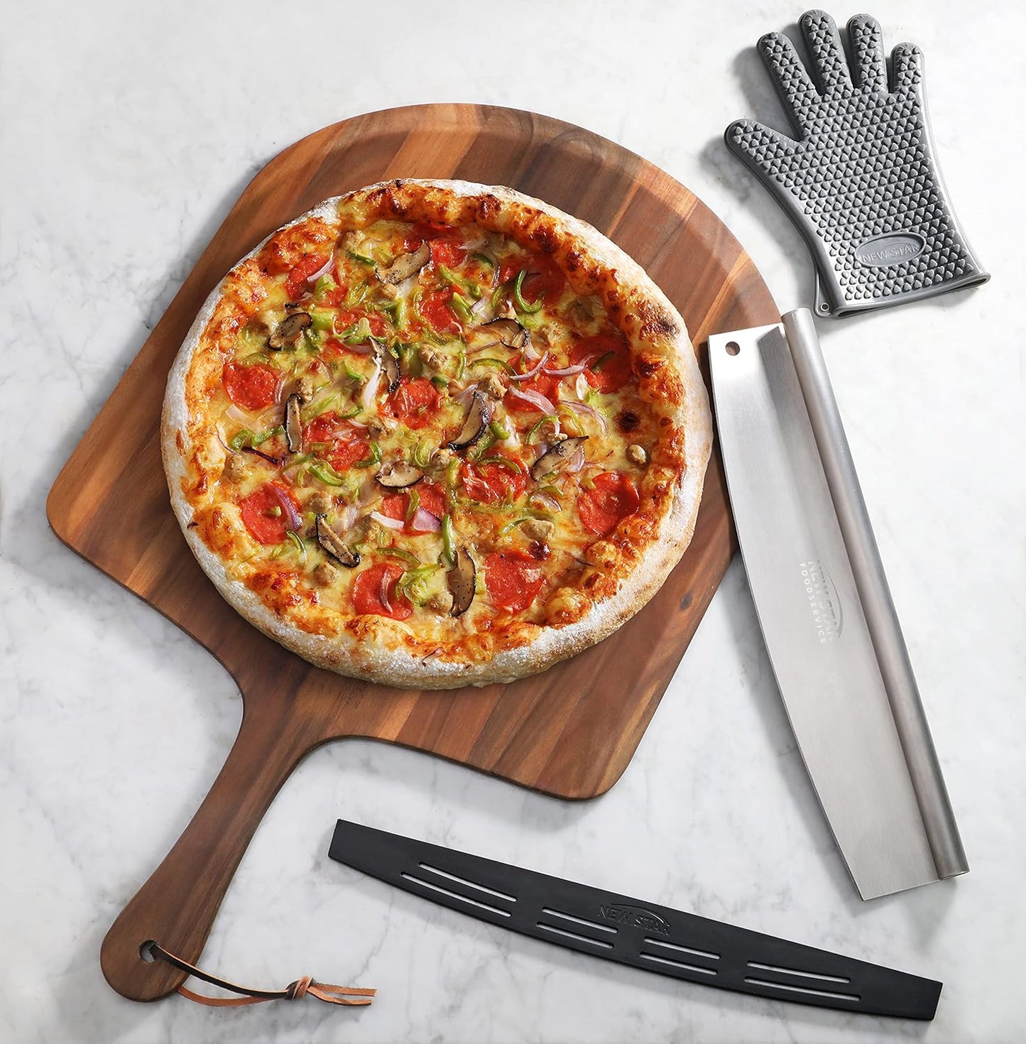 New Star Foodservice Professional Pizza Cutter and Peel Combo (30-Inch)