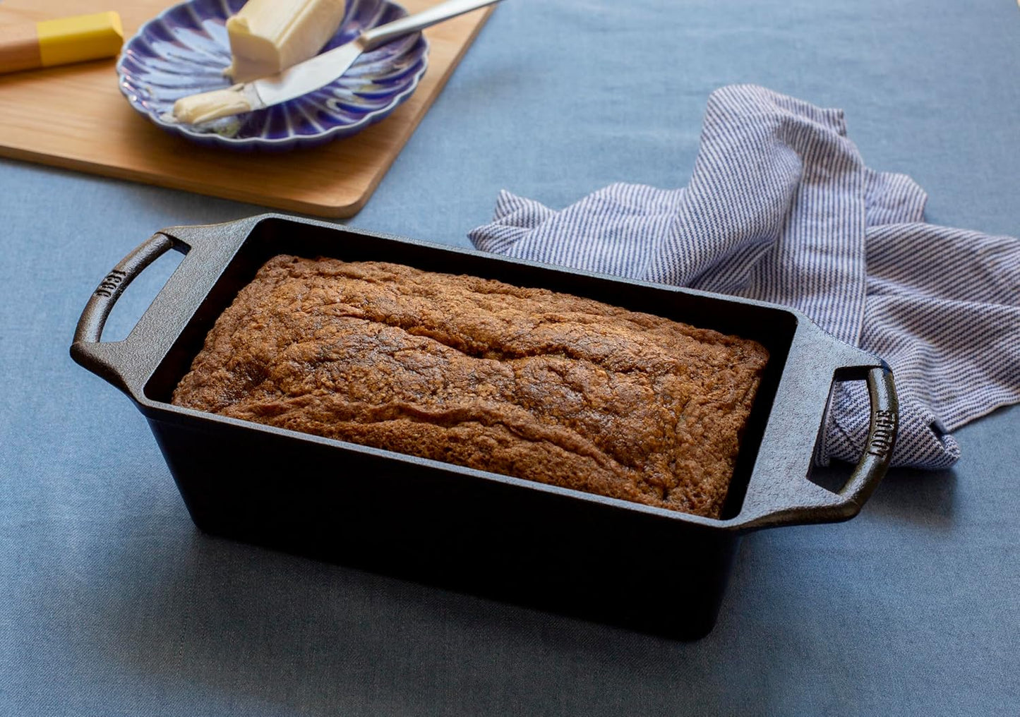 Lodge Cast Iron Loaf Pan 8.5x4.5 Inch, Black