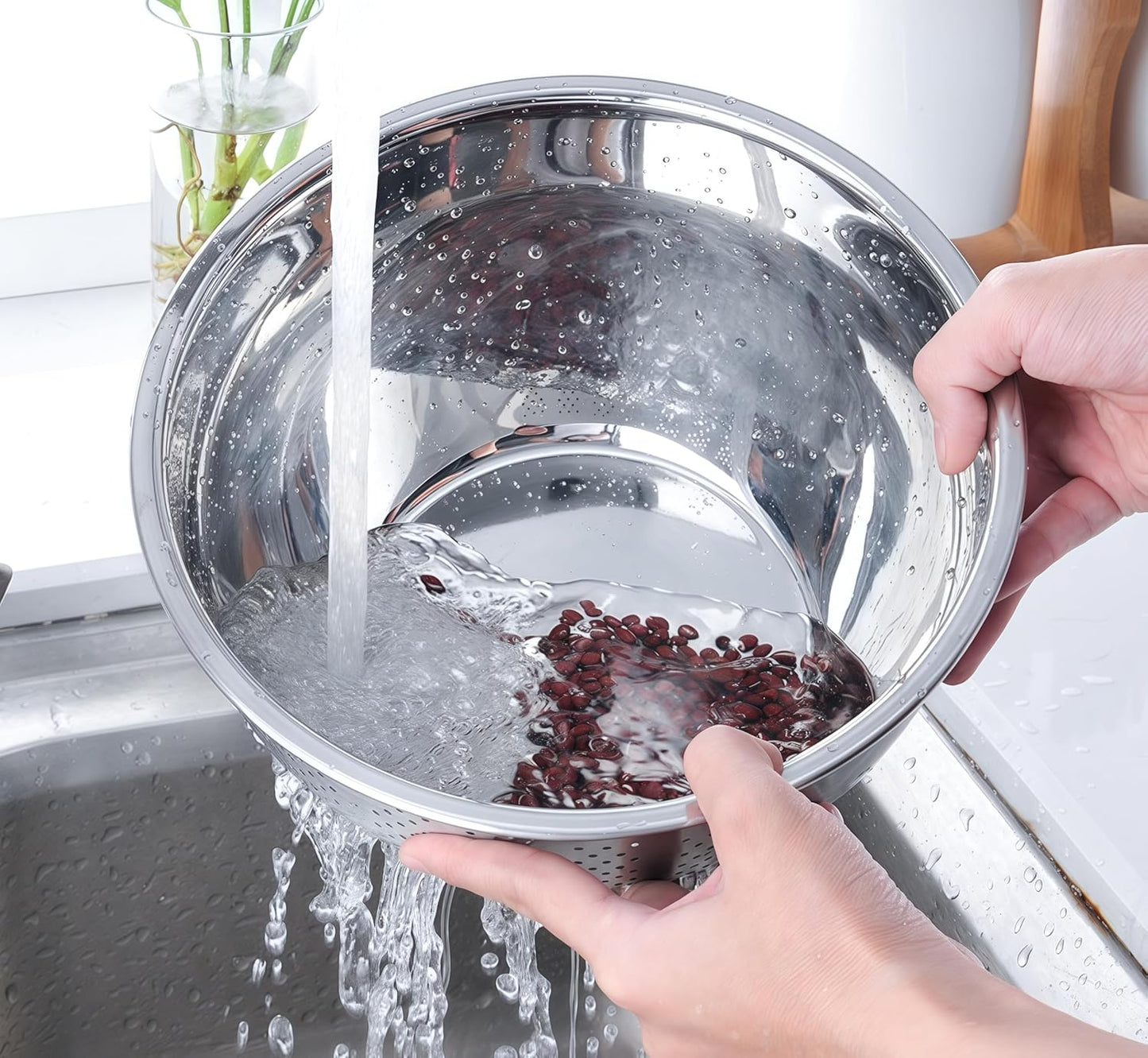 Rice Washer Strainer Bowl, Stainless Steel Quinoa Washing Bowl With Side Drainers Colander for Cleaning Rinsing Fruits, Vegetables, and Beans - Versatile Kitchen Tool