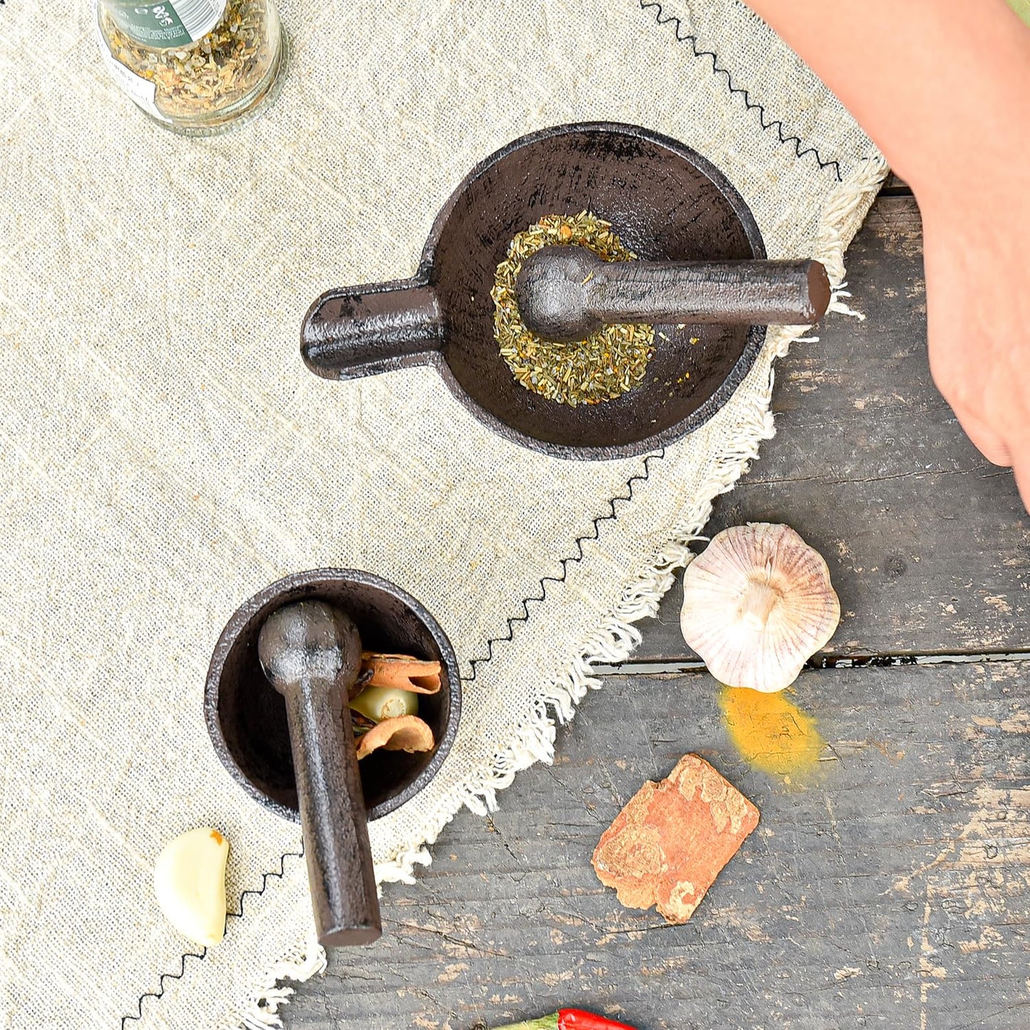 Sungmor Cast Iron Mortar and Pestle, Small Heavy Duty Black Spice Grinder Set, 3" Diameter Mortar and 3.9" Long Pestle, Rustic Useful Kitchen Tools for Grinding Spices, Herbs, Nuts and Pesto