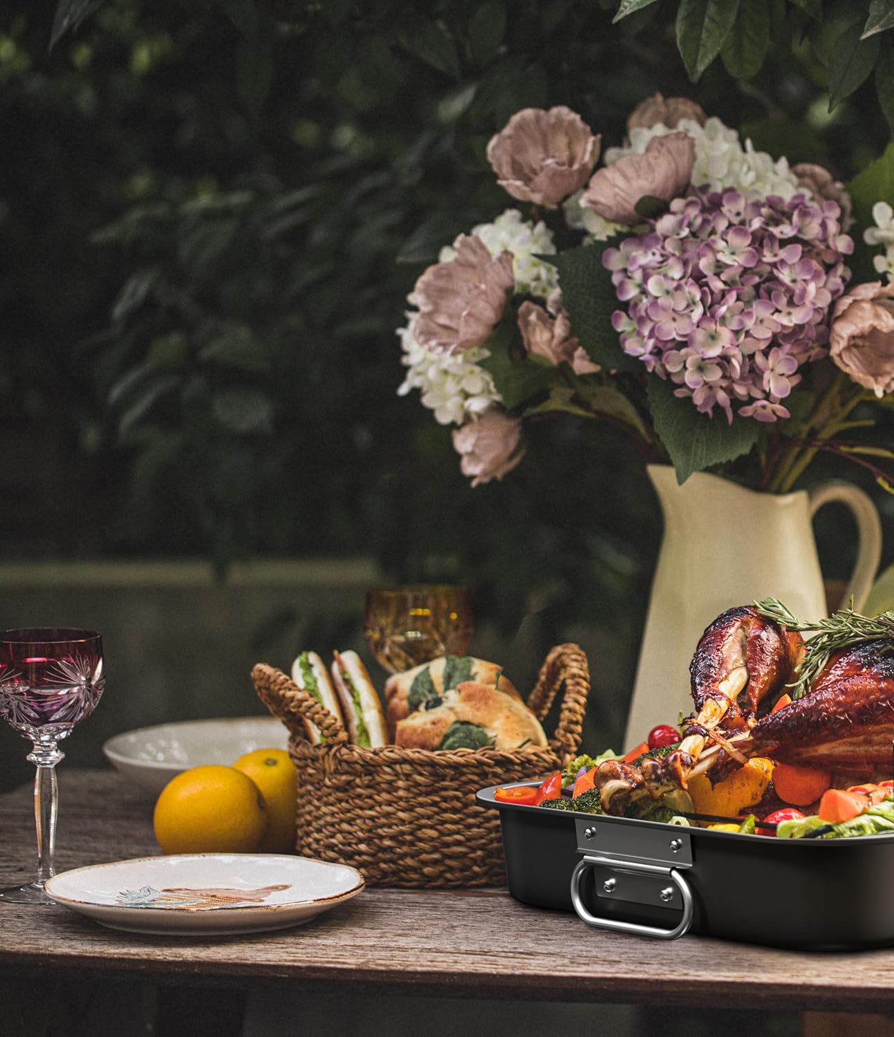 CHEFMADE Roasting Pan, 15-Inch Non-Stick Metal Turkey Pan with Rack, Banking Pan for Lasagna Vegetable and Meat, Chicken Roasting Pan 15.35" x 11.14" x 2.24"